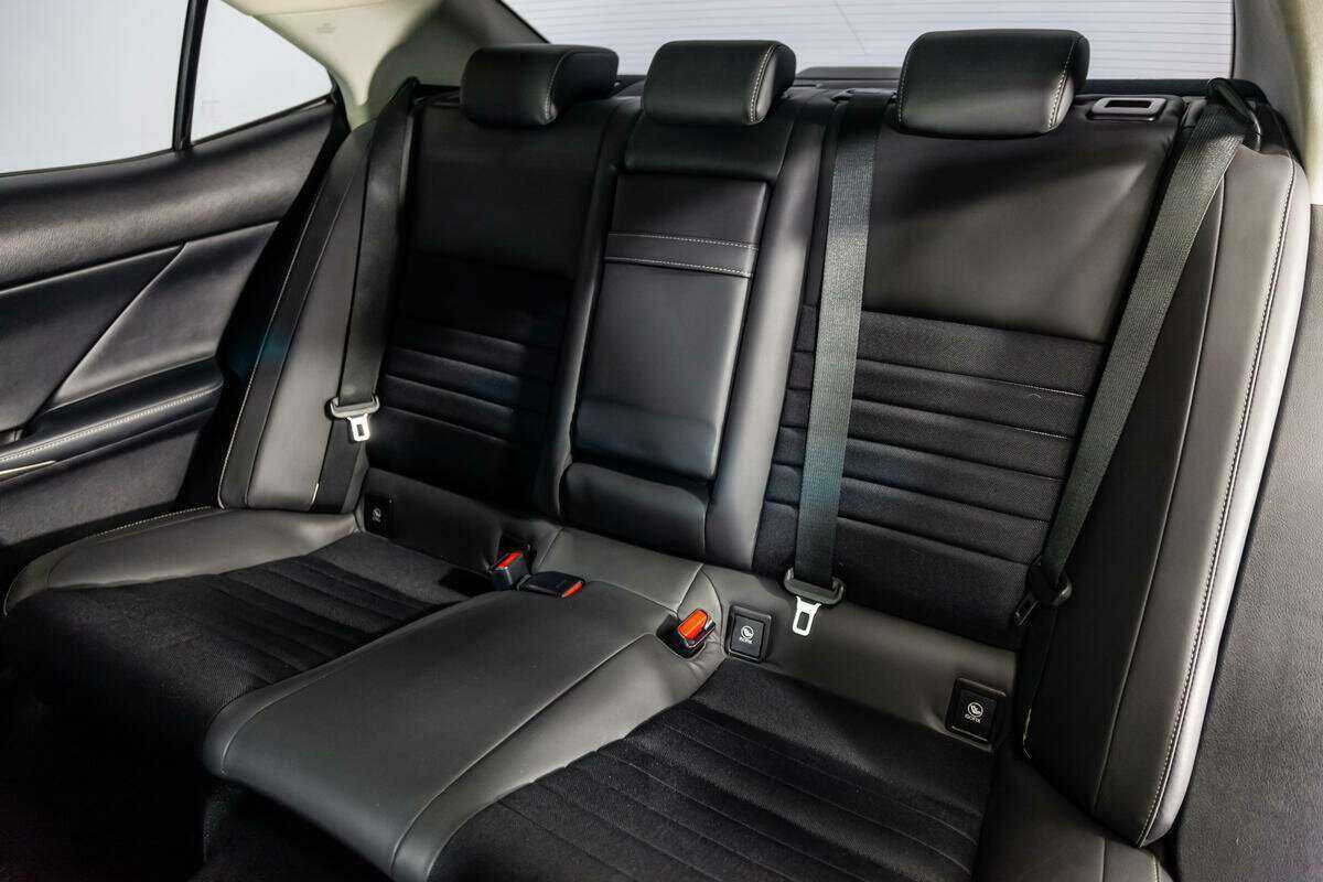 Lexus IS 2014 года с пробегом. Фото: #10