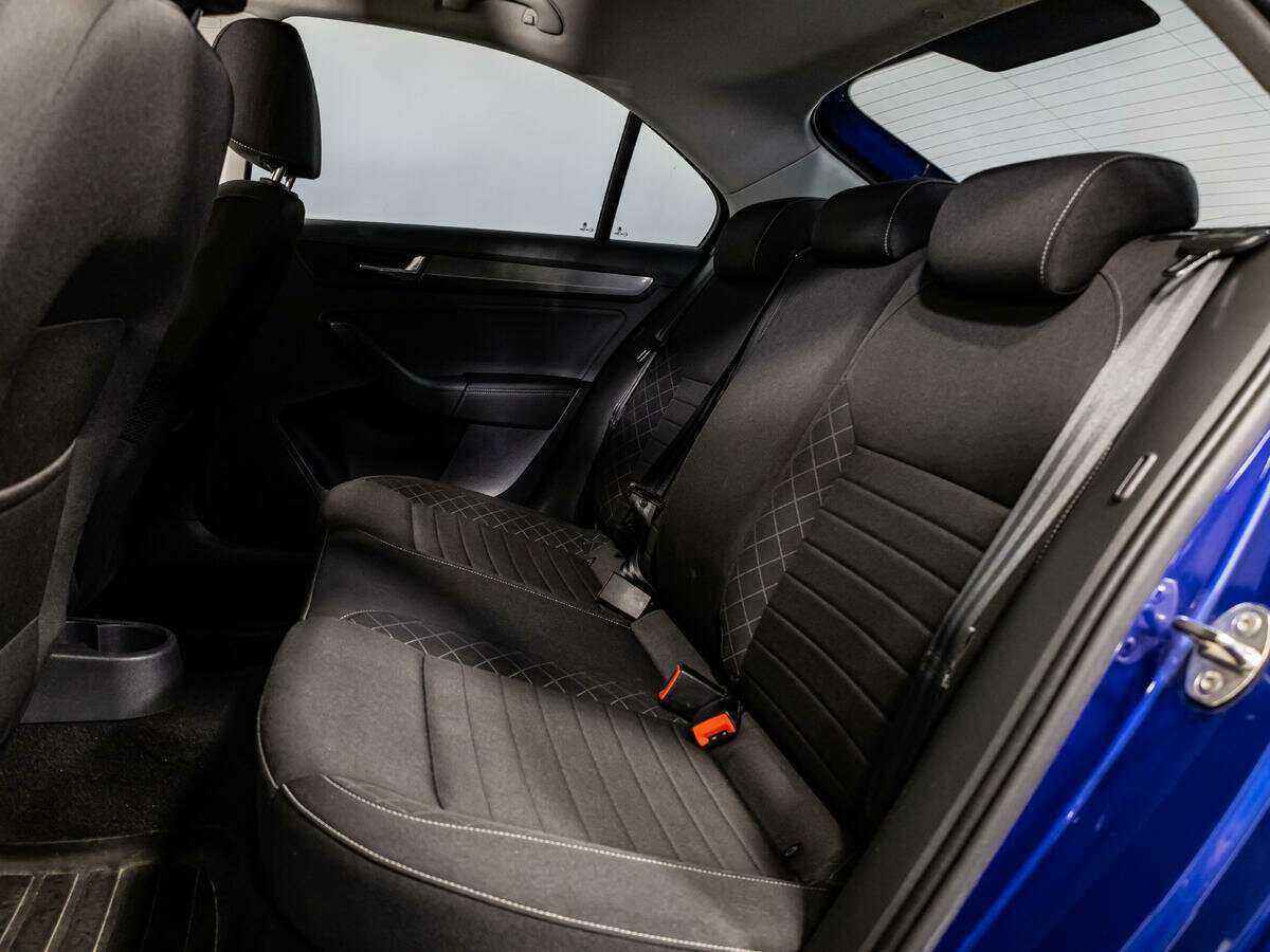 Б/У Шкода Рапид 2017 года. Фото: #9