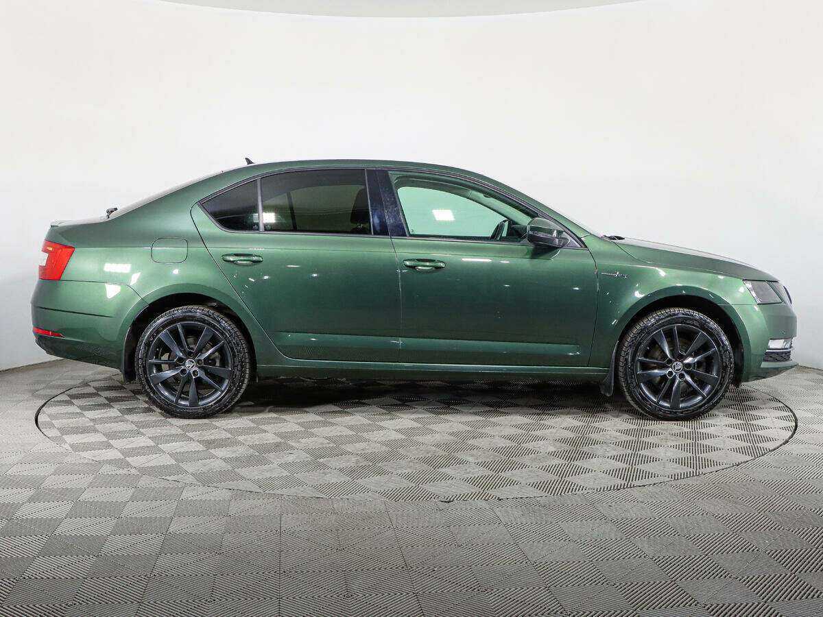 Skoda Octavia 2019 года с пробегом. Фото: #3