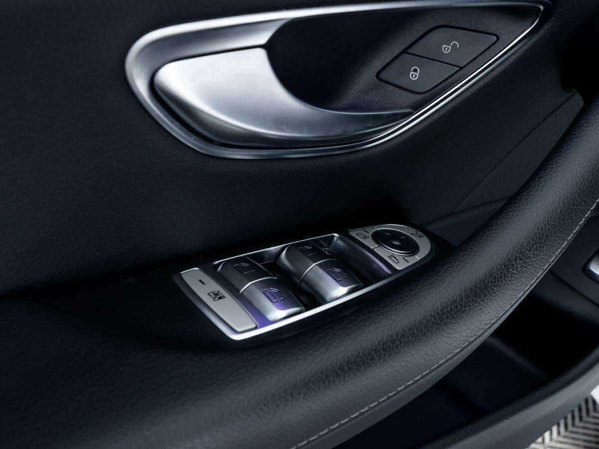 Mercedes-Benz E-Класс 2017 года с пробегом. Фото: #11