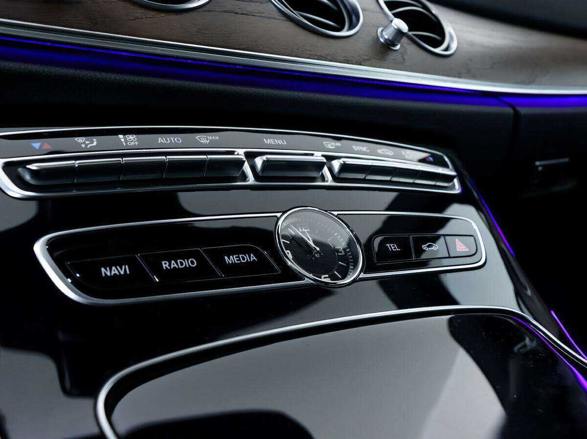 Mercedes-Benz E-Класс 2017 года с пробегом. Фото: #16