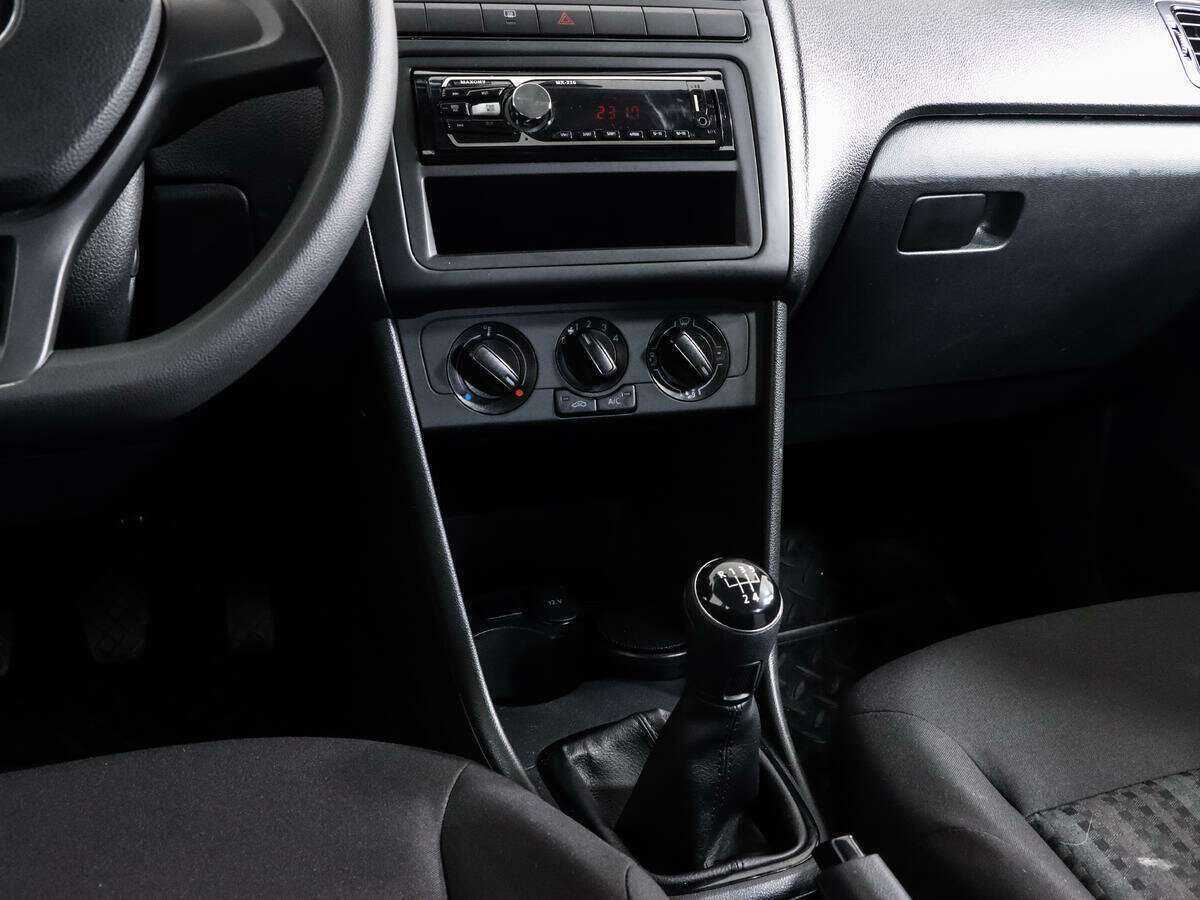 Б/У Фольксваген Поло 2018 года. Фото: #11