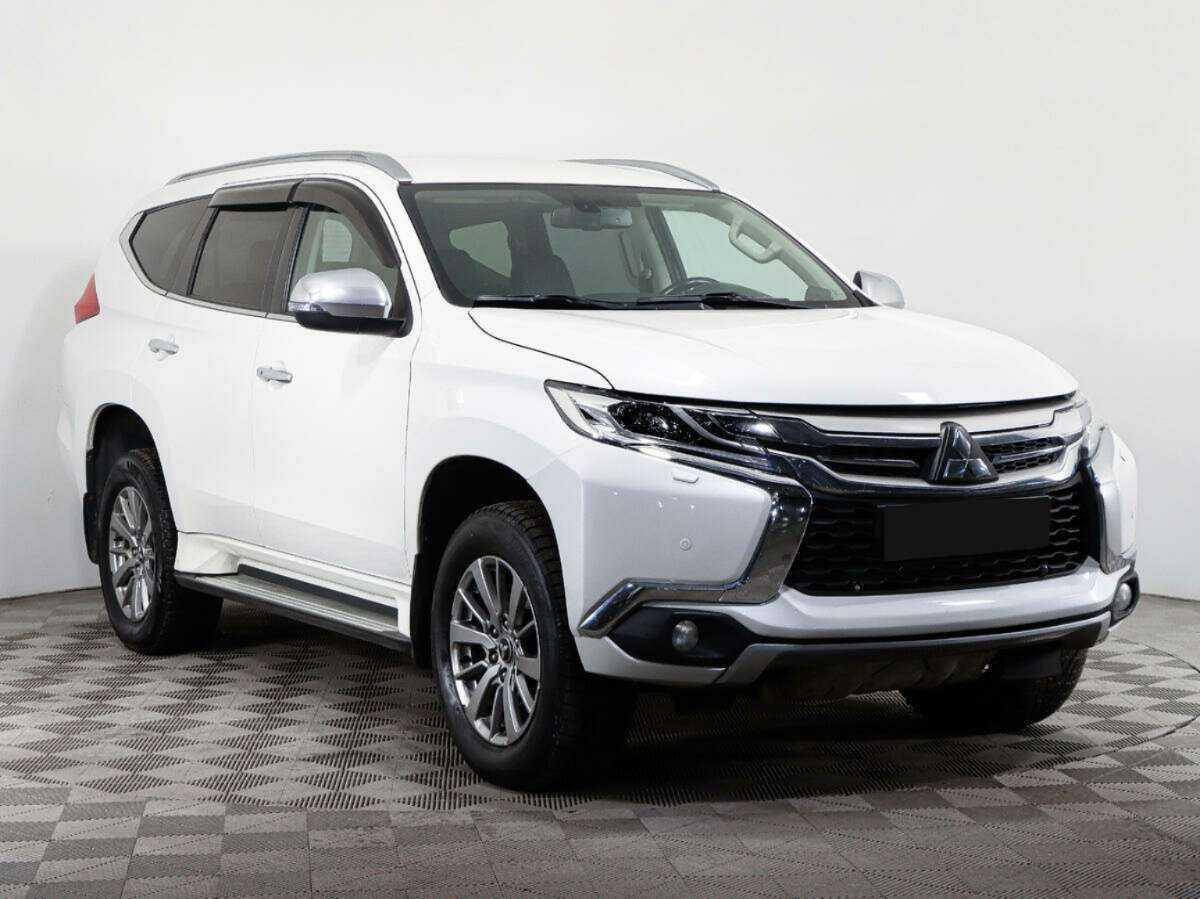Mitsubishi Pajero Sport 2019 года с пробегом. Фото: #2