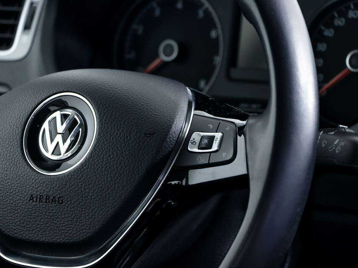 Б/У Фольксваген Поло 2016 года. Фото: #13