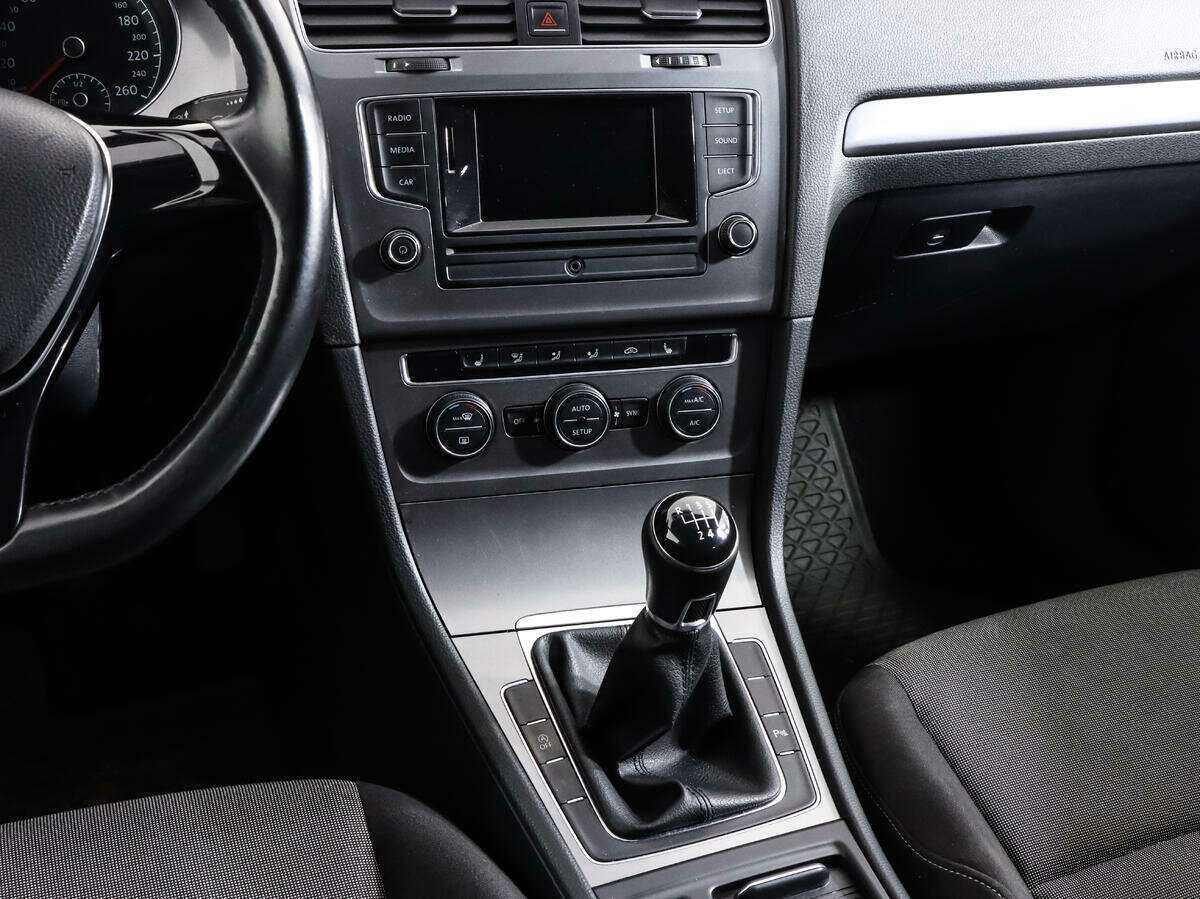 Б/У Фольксваген Гольф 2013 года. Фото: #9