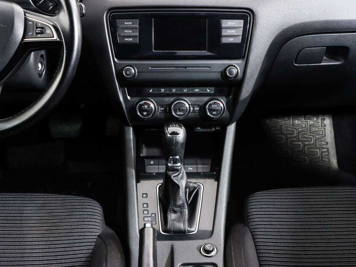 Б/У Шкода Октавия 2015 года. Фото: #9