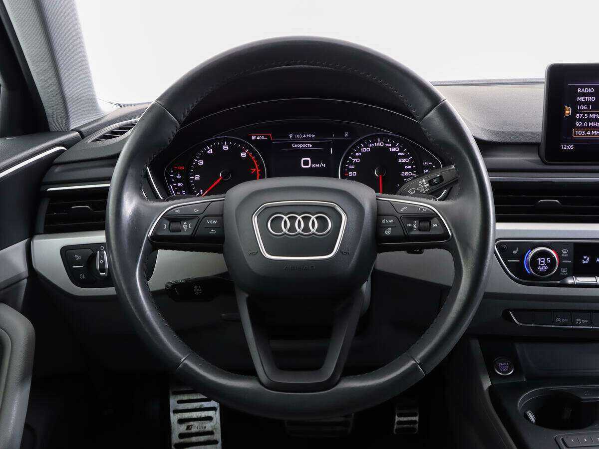 Audi A4 2019 года с пробегом. Фото: #8