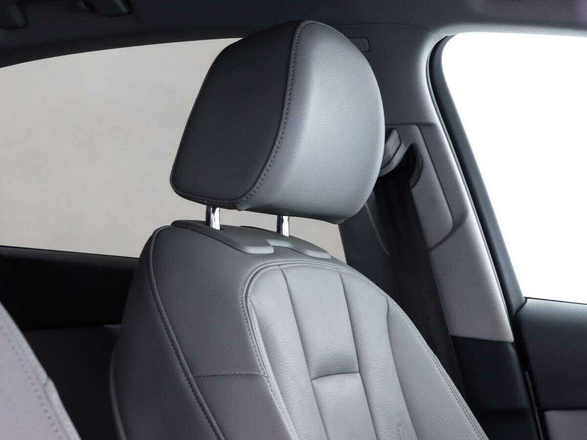 Audi A4 2019 года с пробегом. Фото: #18