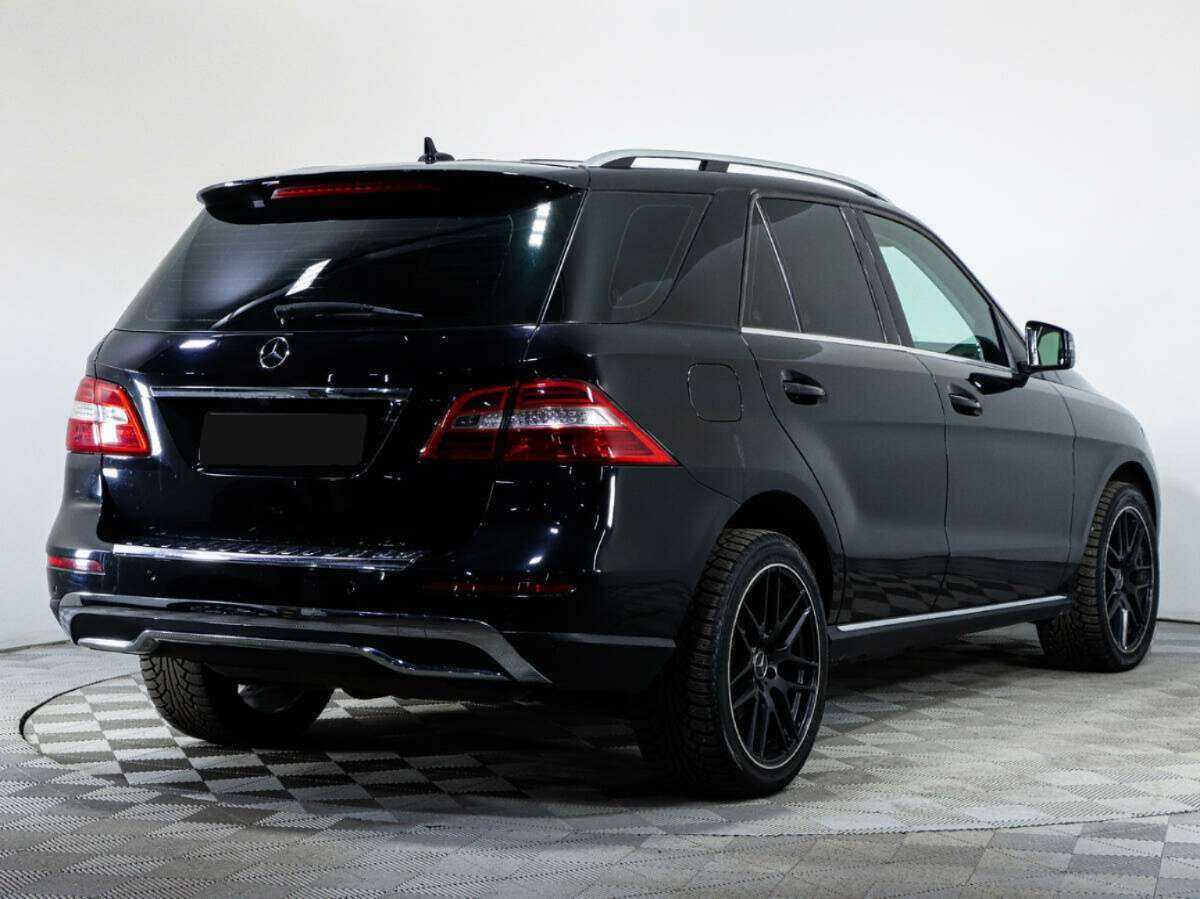 Mercedes-Benz M-Класс 2012 года с пробегом. Фото: #4