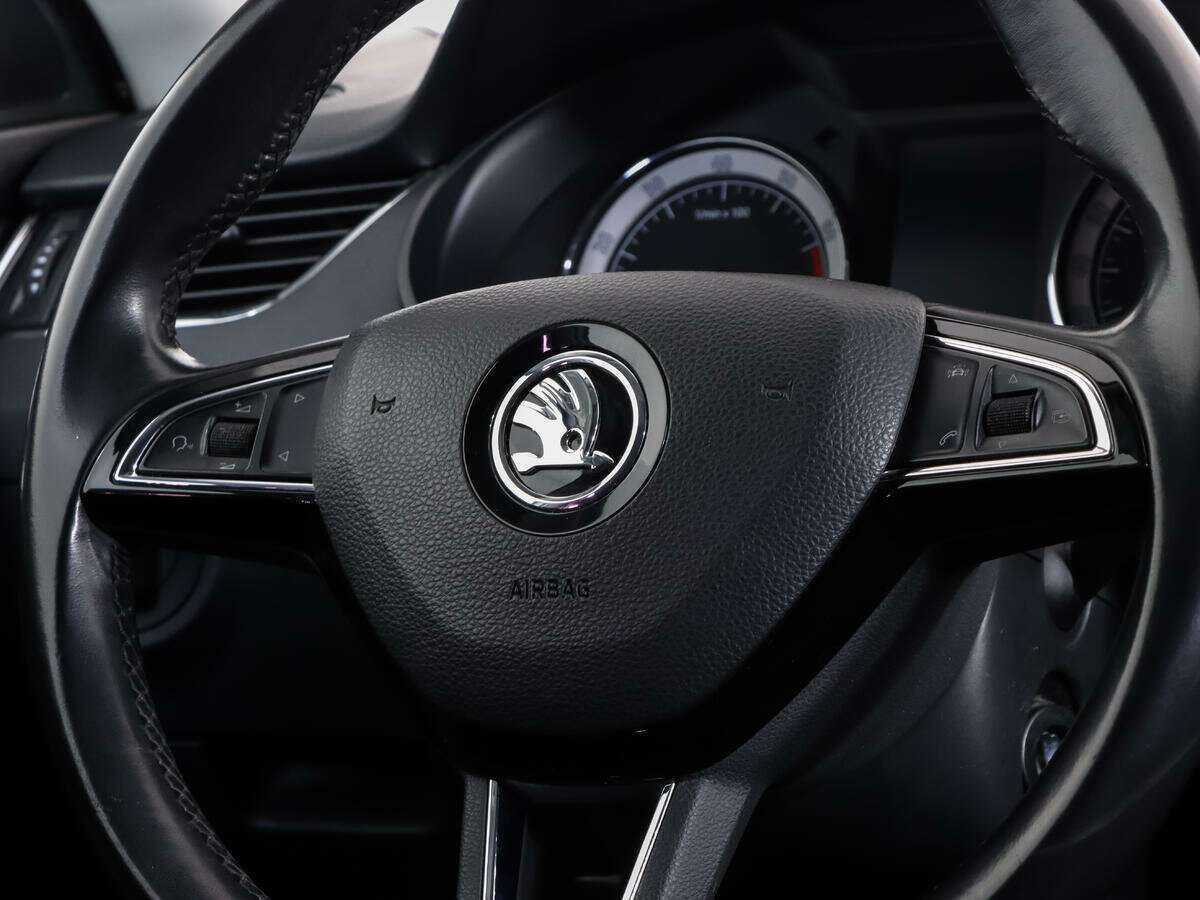 Б/У Шкода Октавия 2017 года. Фото: #9