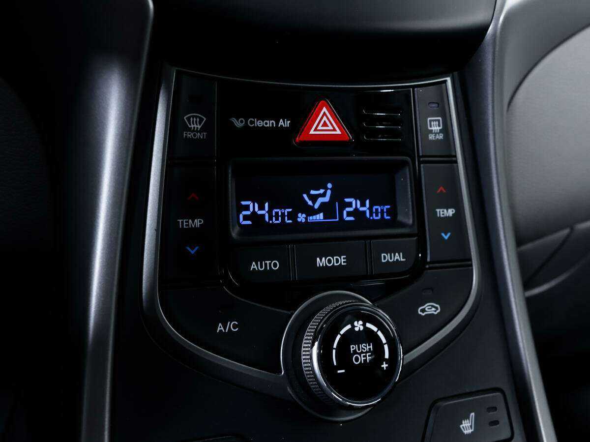 Б/У Хендай Елантра 2014 года. Фото: #13