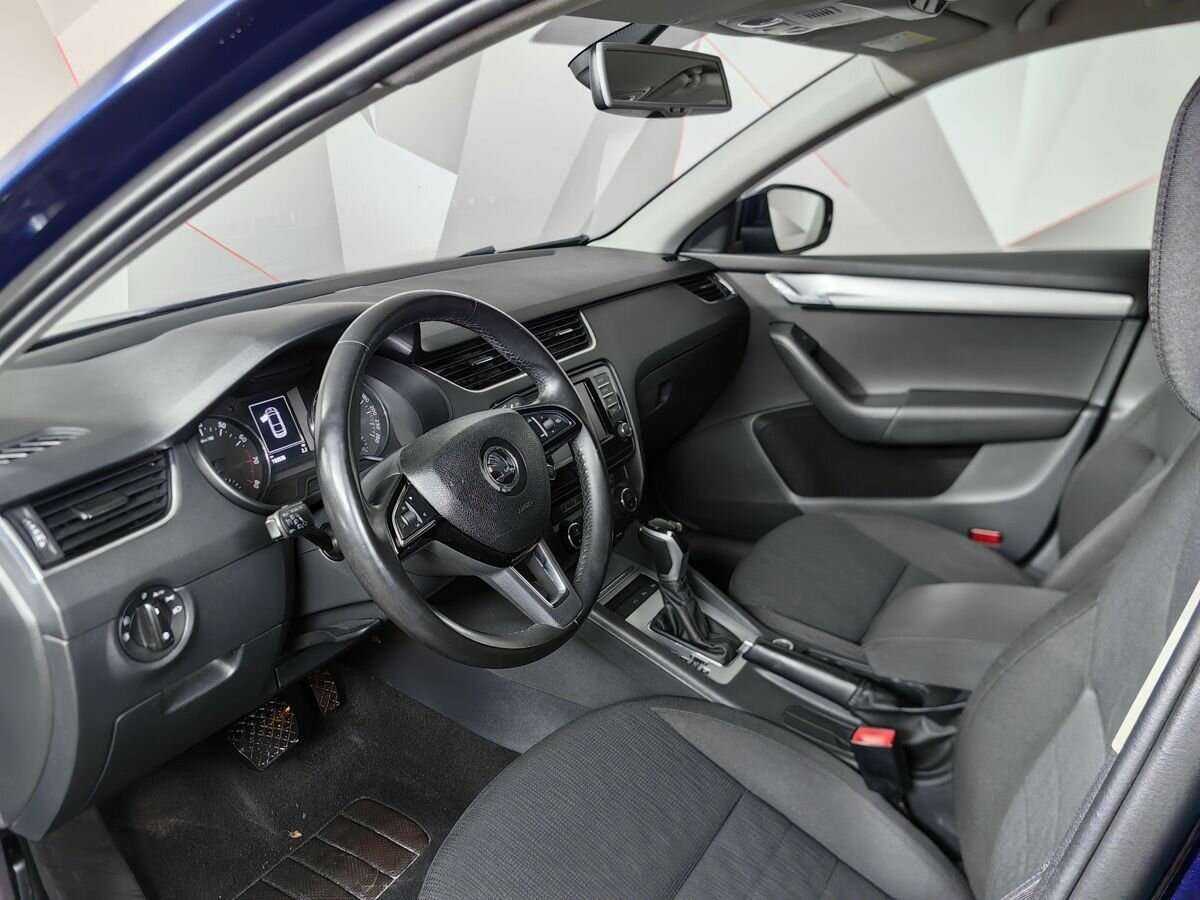 Б/У Шкода Октавия 2014 года. Фото: #13