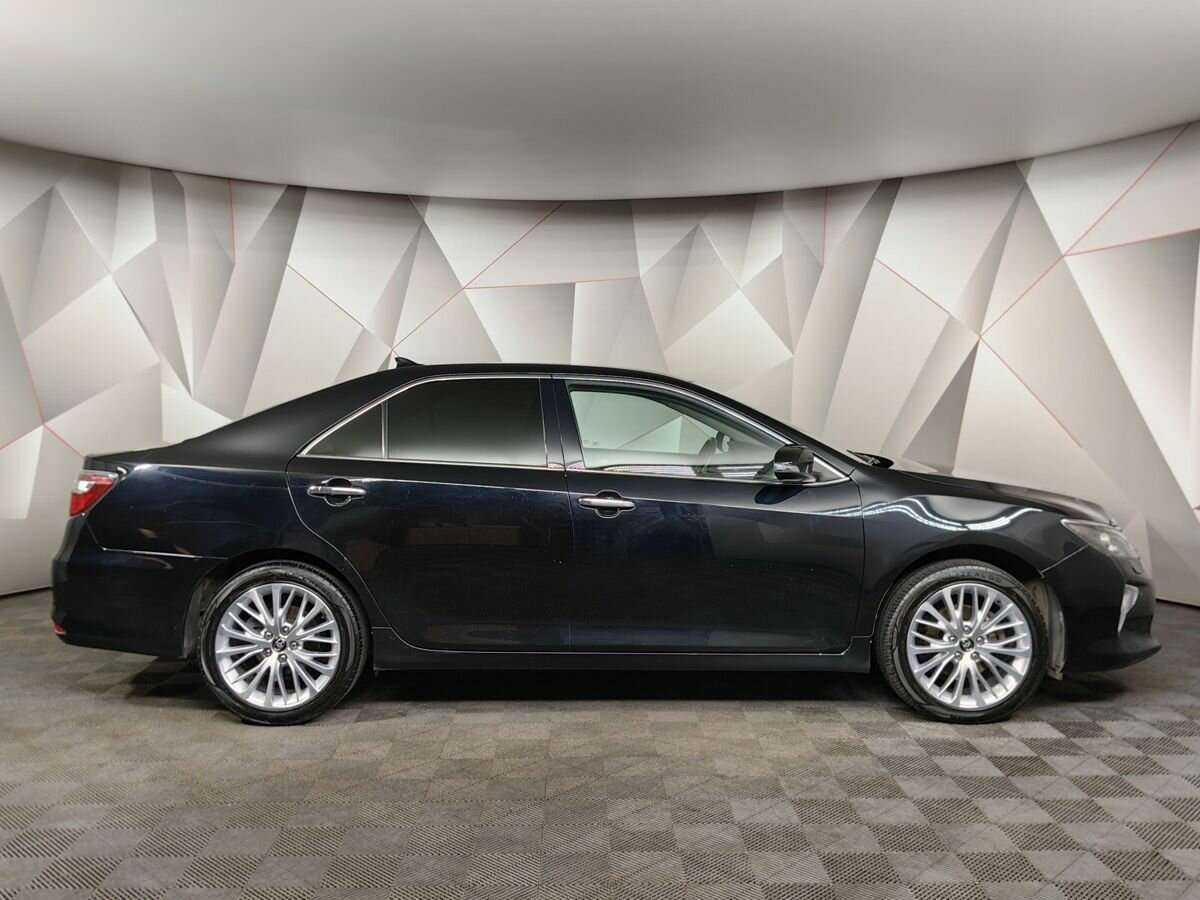 Toyota Camry 2017 года с пробегом. Фото: #5
