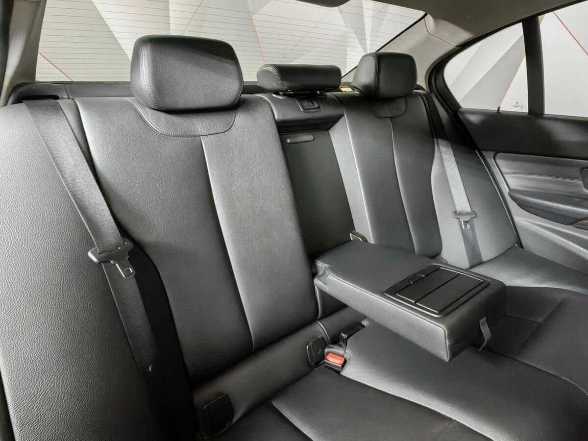 BMW 3 серии 2012 года с пробегом. Фото: #12