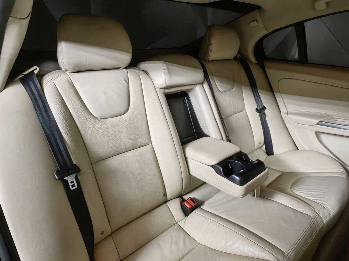 Б/У Вольво С60 2013 года. Фото: #12