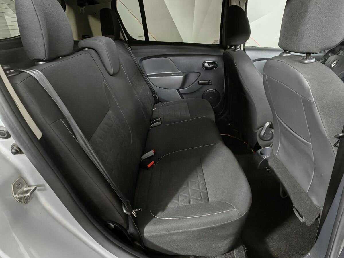 Б/У Рено Сандеро 2017 года. Фото: #11