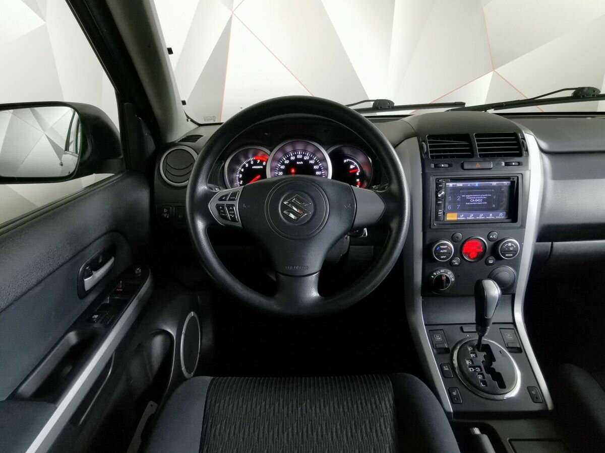 Б/У Сузуки Гранд Витара 2013 года. Фото: #14