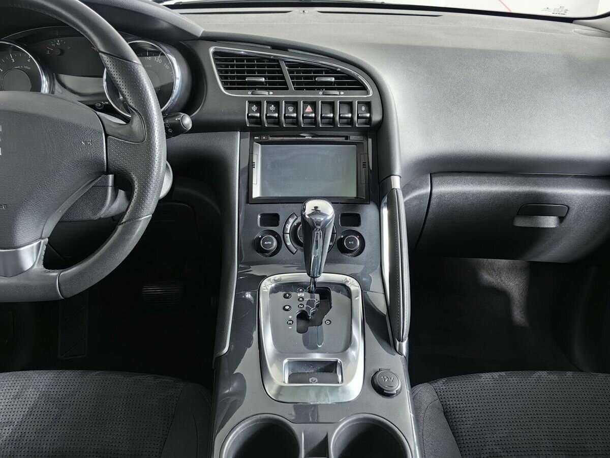 Б/У Пежо 3008 2012 года. Фото: #10