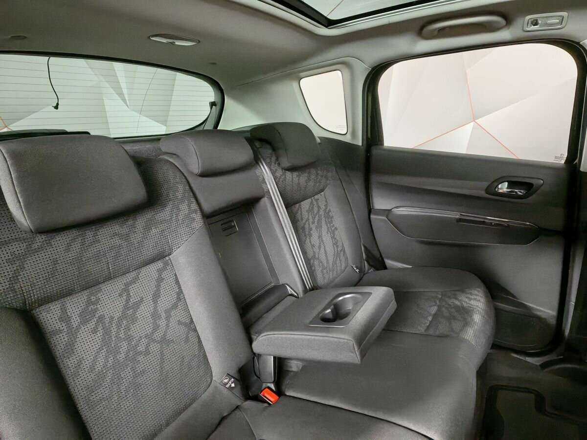 Б/У Пежо 3008 2012 года. Фото: #12