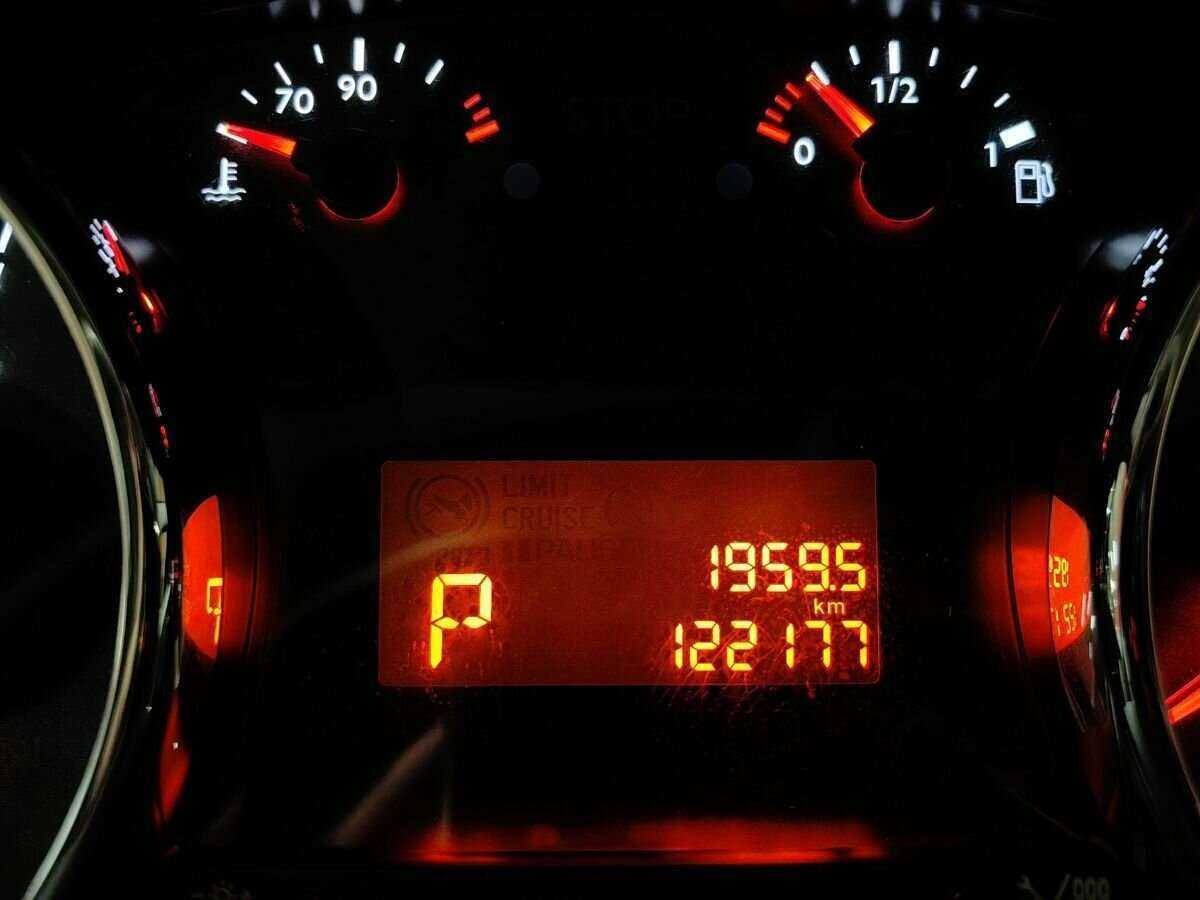 Б/У Пежо 3008 2012 года. Фото: #16