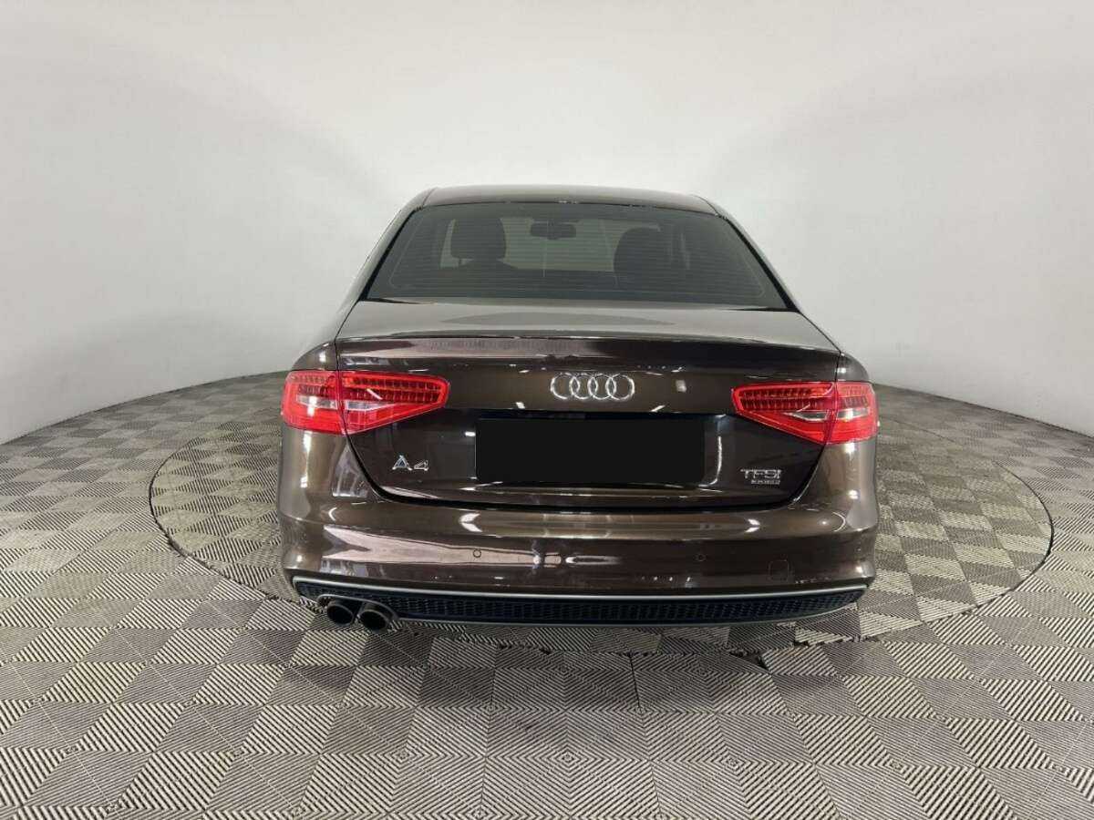 Audi A4 2014 года с пробегом. Фото: #2