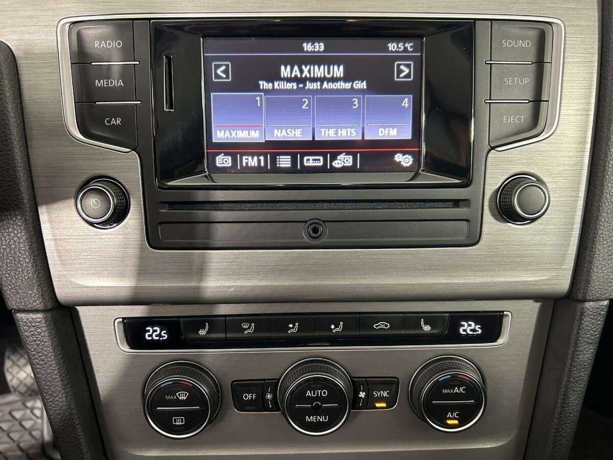 Б/У Фольксваген Гольф 2015 года. Фото: #11