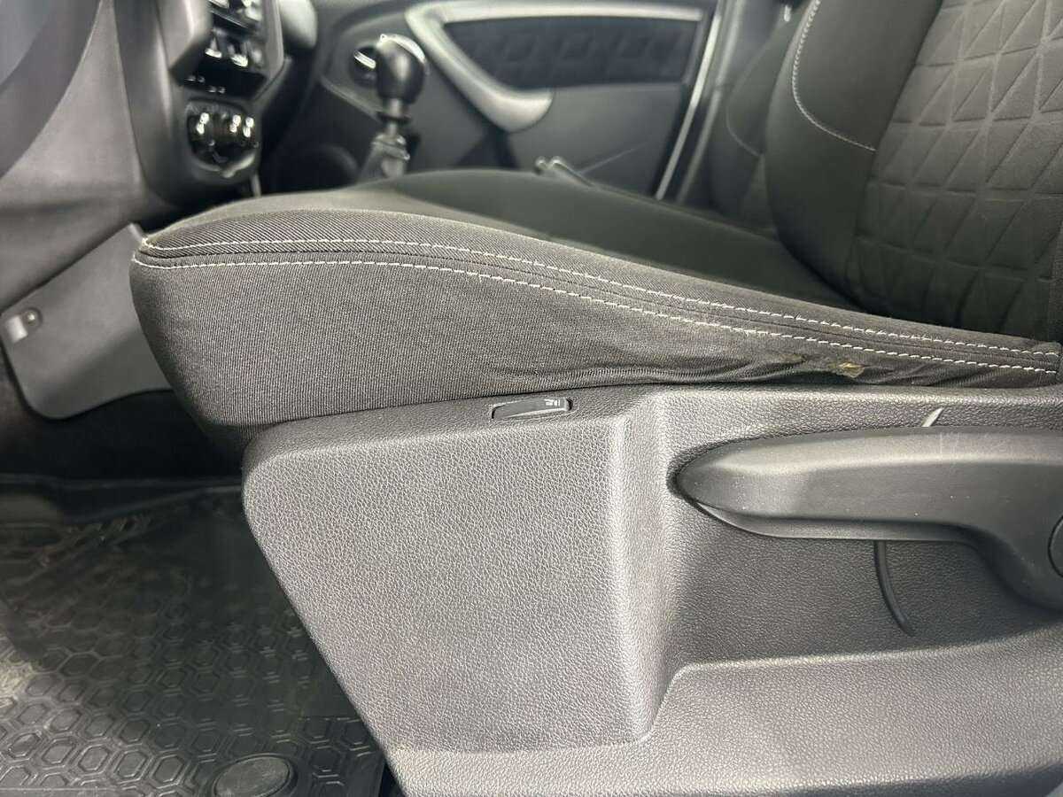 Б/У Рено Дастер 2017 года. Фото: #9