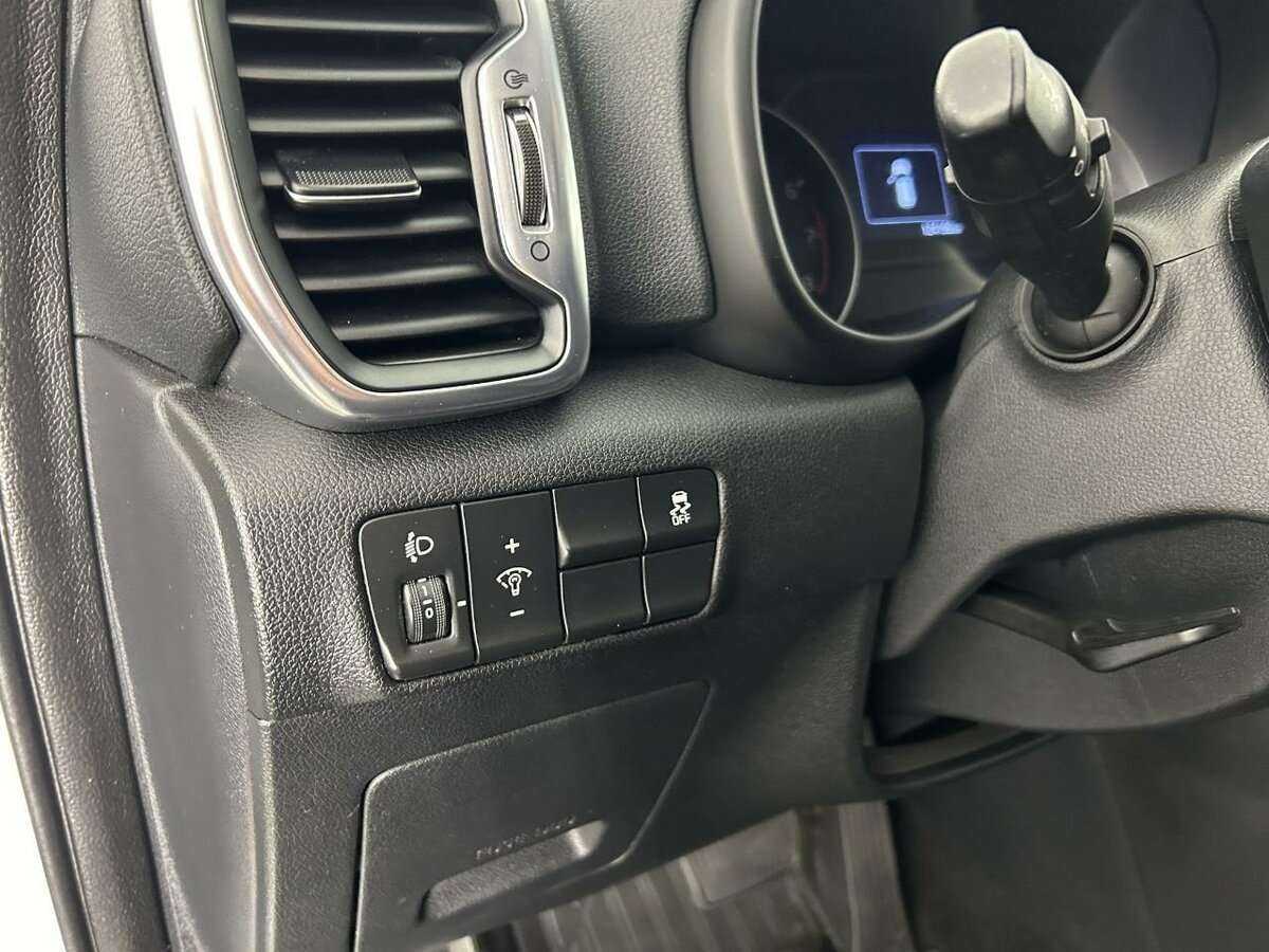 Б/У Киа Спортейдж 2016 года. Фото: #8