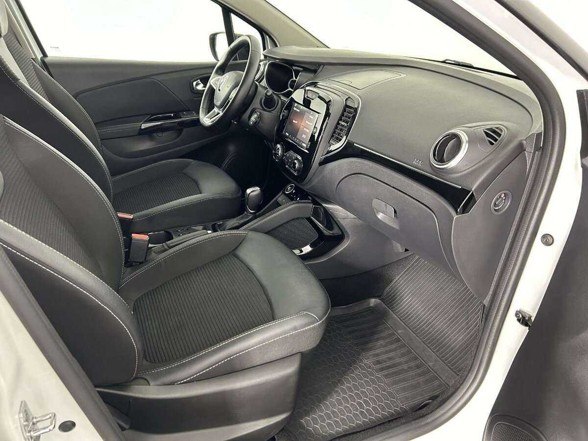 Б/У Рено Каптюр 2020 года. Фото: #13