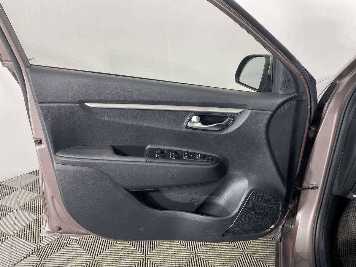 Б/У Киа Рио 2021 года. Фото: #7