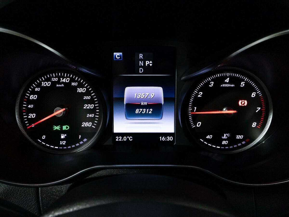 Mercedes-Benz C-Класс 2018 года с пробегом. Фото: #11