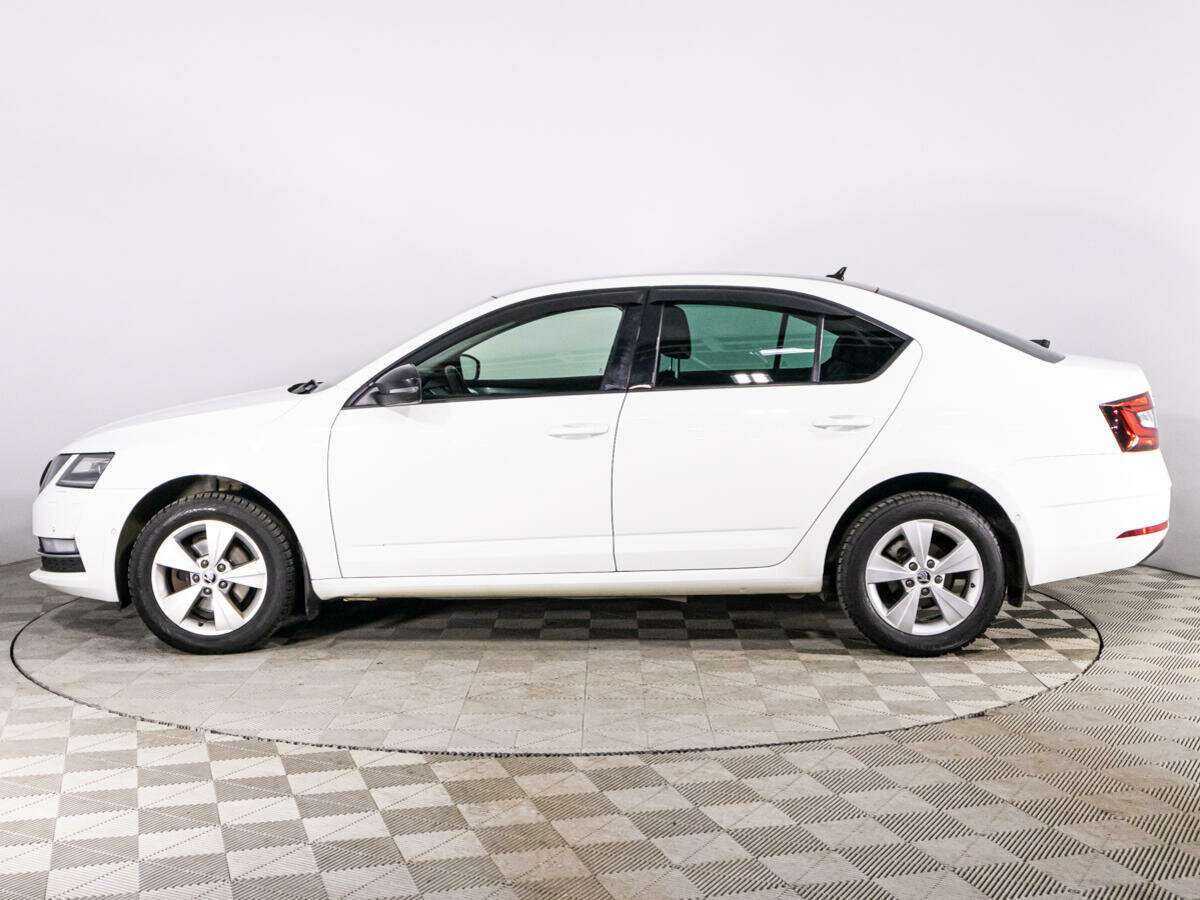 Б/У Шкода Октавия 2019 года. Фото: #7