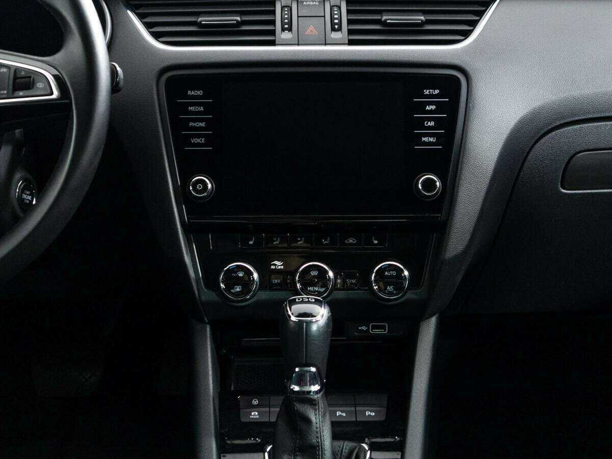 Б/У Шкода Октавия 2019 года. Фото: #13