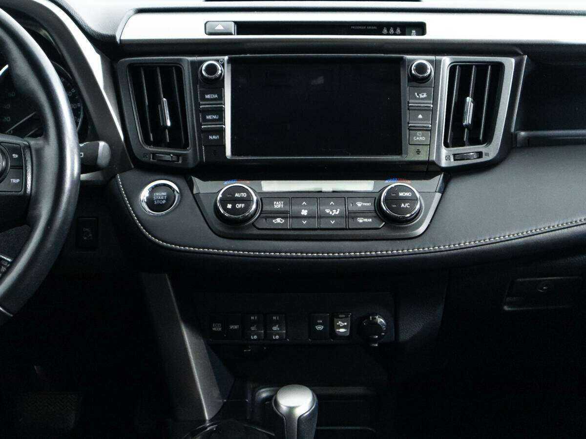 Toyota RAV4 2018 года с пробегом. Фото: #13