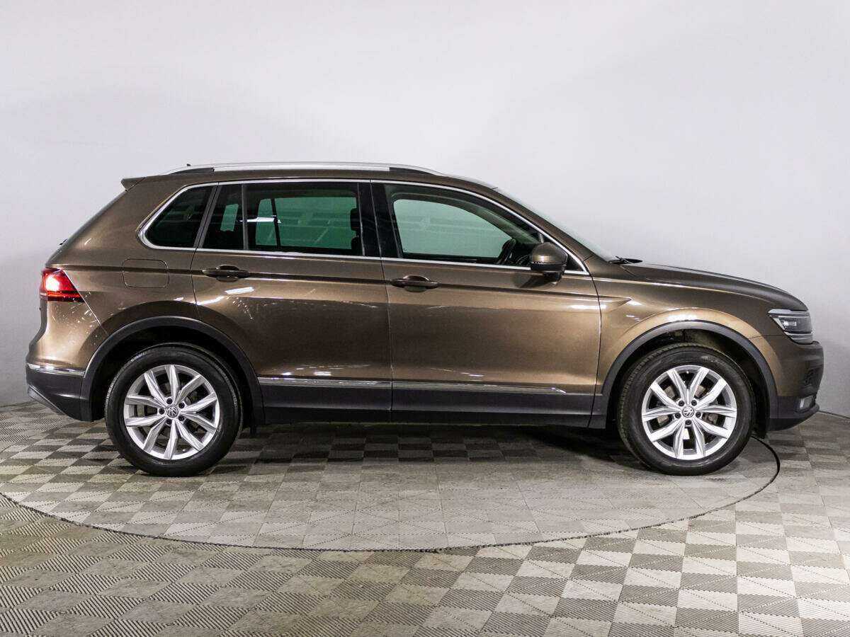 Volkswagen Tiguan 2018 года с пробегом. Фото: #3