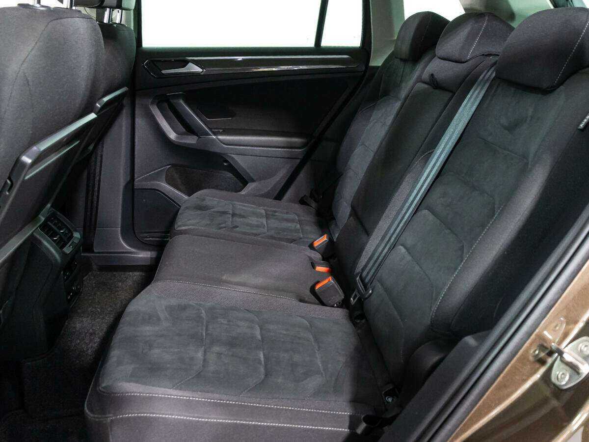 Volkswagen Tiguan 2018 года с пробегом. Фото: #9