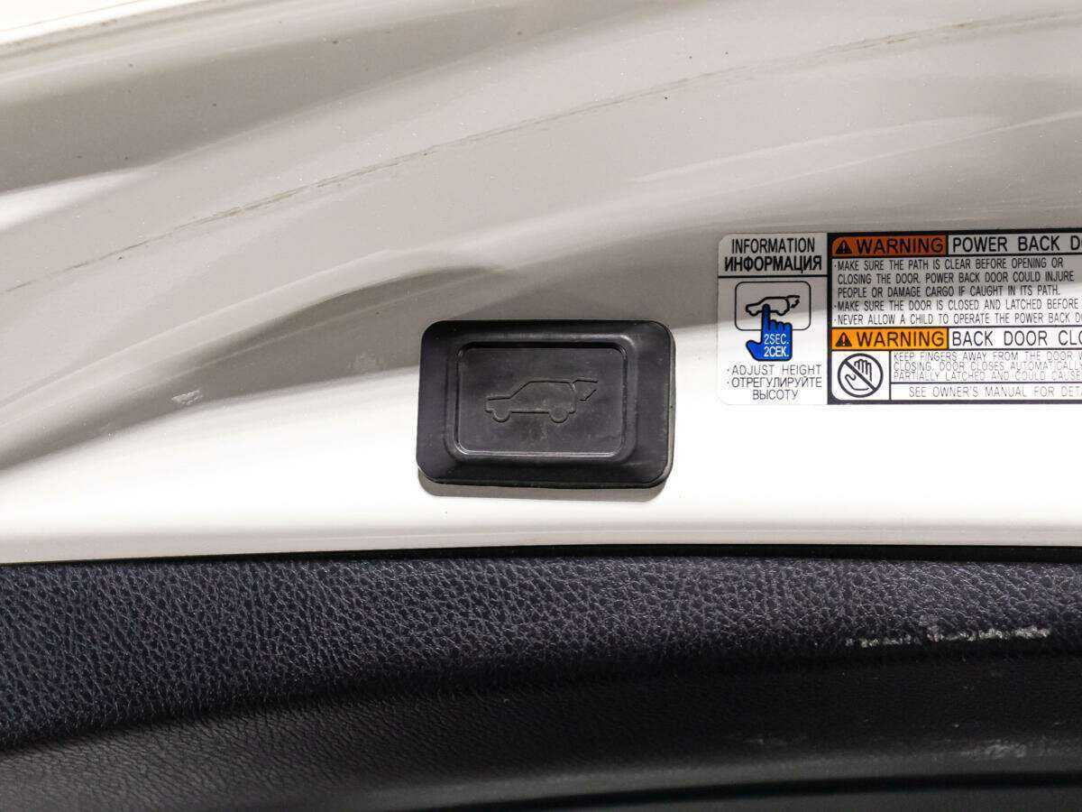 Toyota RAV4 2017 года с пробегом. Фото: #15