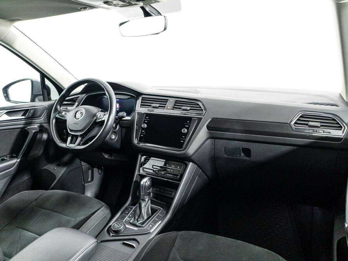 Volkswagen Tiguan 2018 года с пробегом. Фото: #8