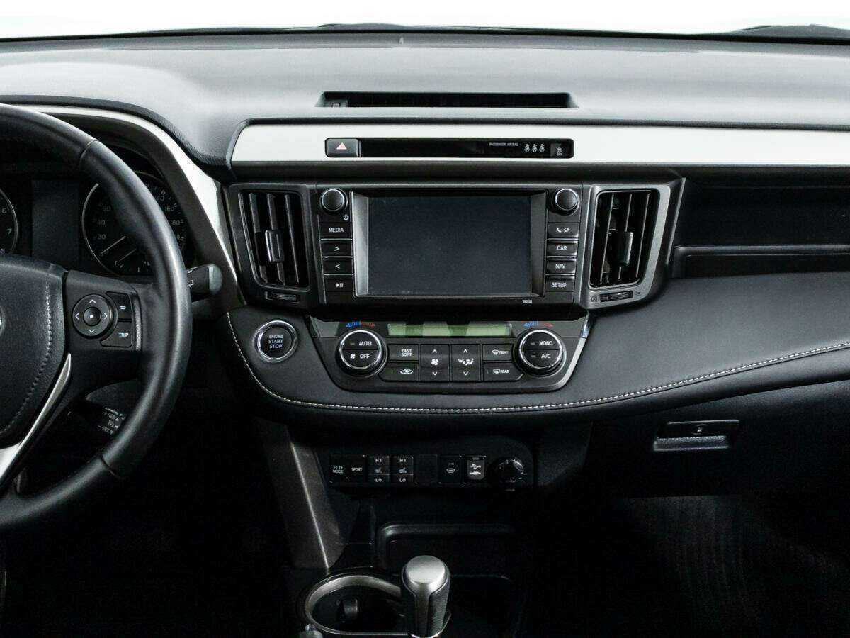 Toyota RAV4 2018 года с пробегом. Фото: #13