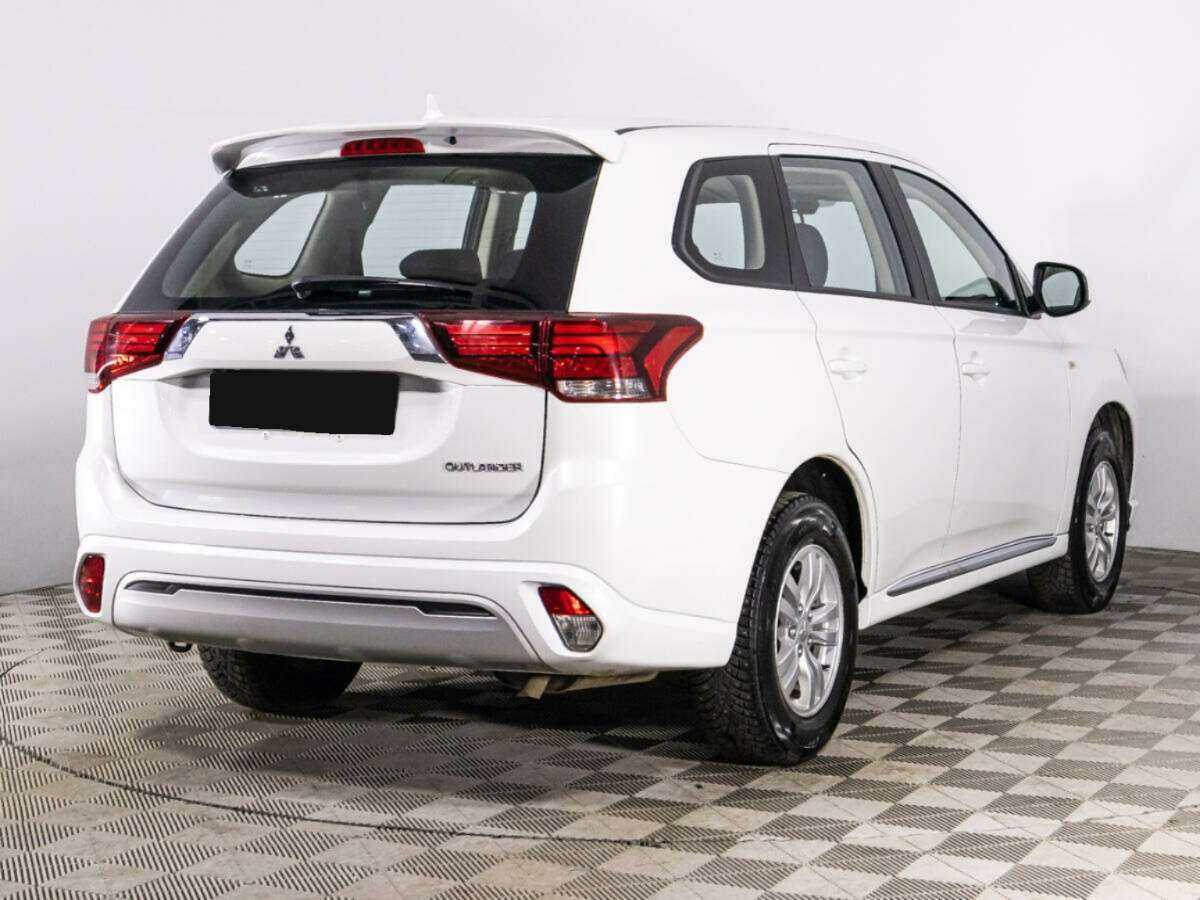 Mitsubishi Outlander 2022 года с пробегом. Фото: #4
