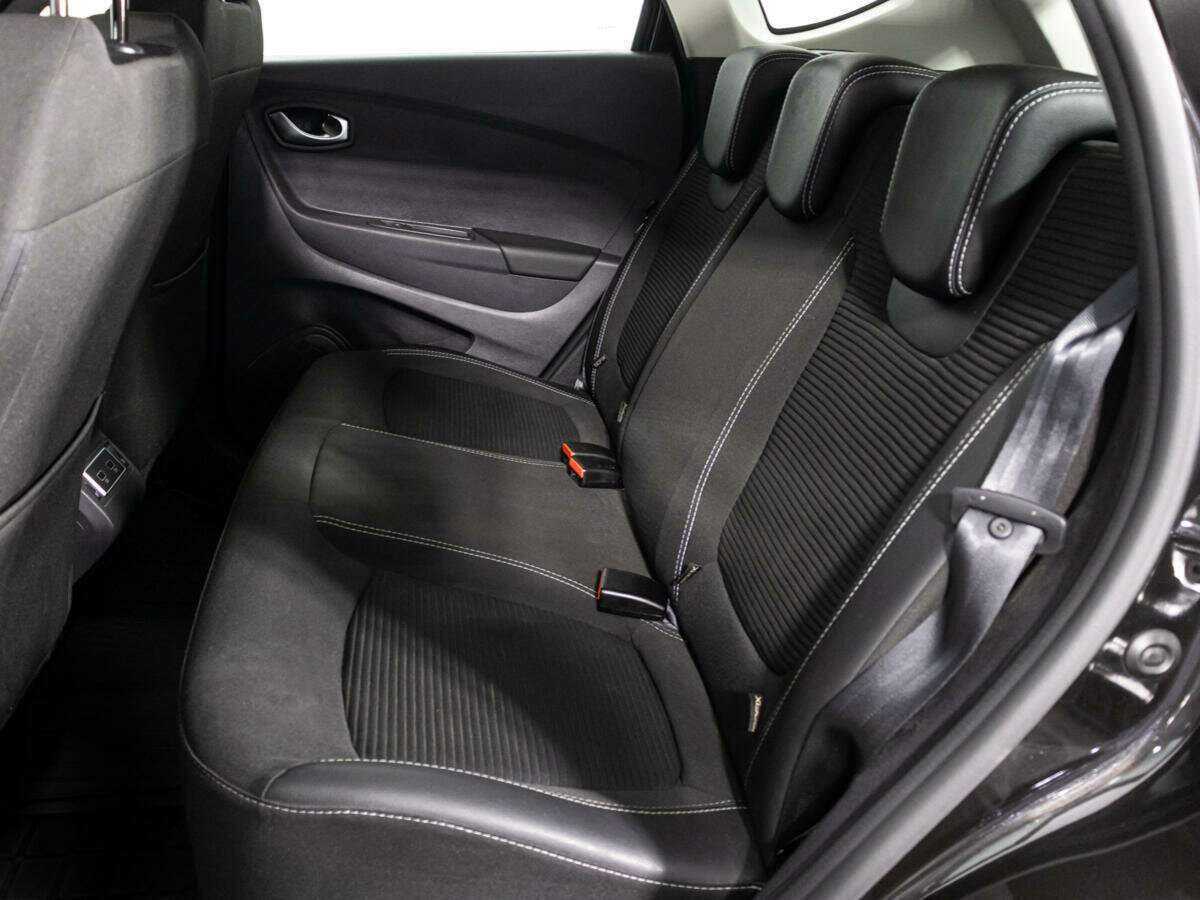 Б/У Рено Каптюр 2021 года. Фото: #9