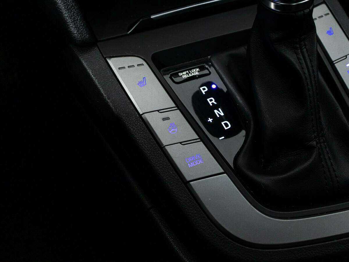 Б/У Хендай Елантра 2017 года. Фото: #16