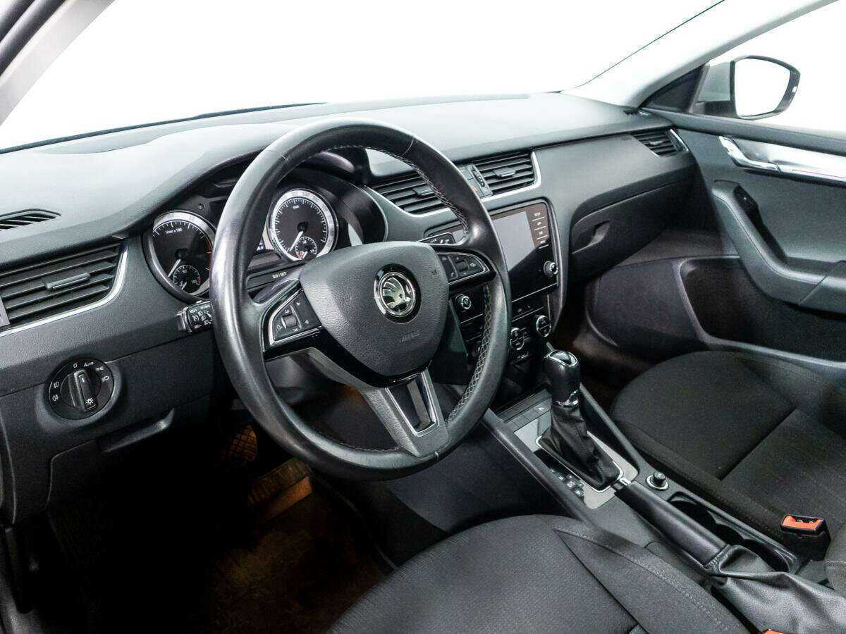 Skoda Octavia 2018 года с пробегом. Фото: #10