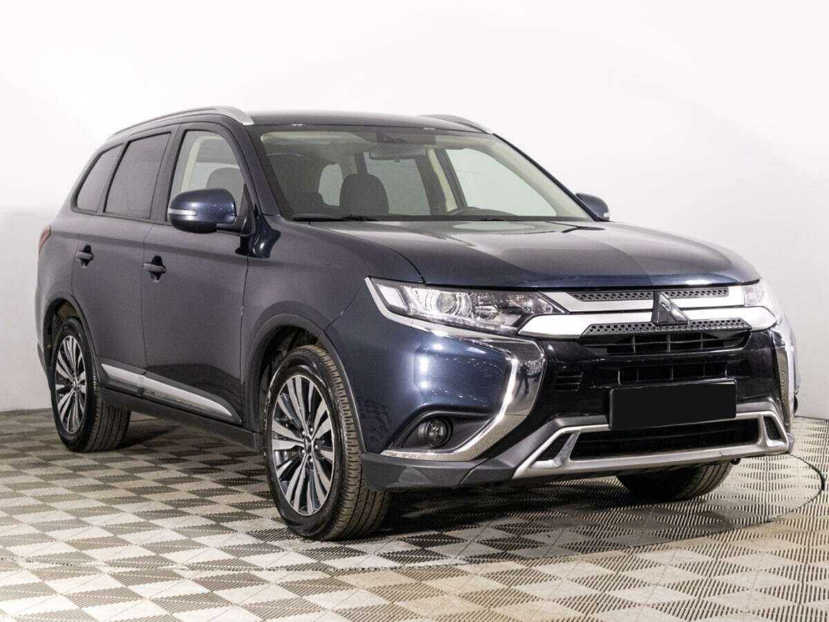 Mitsubishi Outlander 2019 года с пробегом. Фото: #2