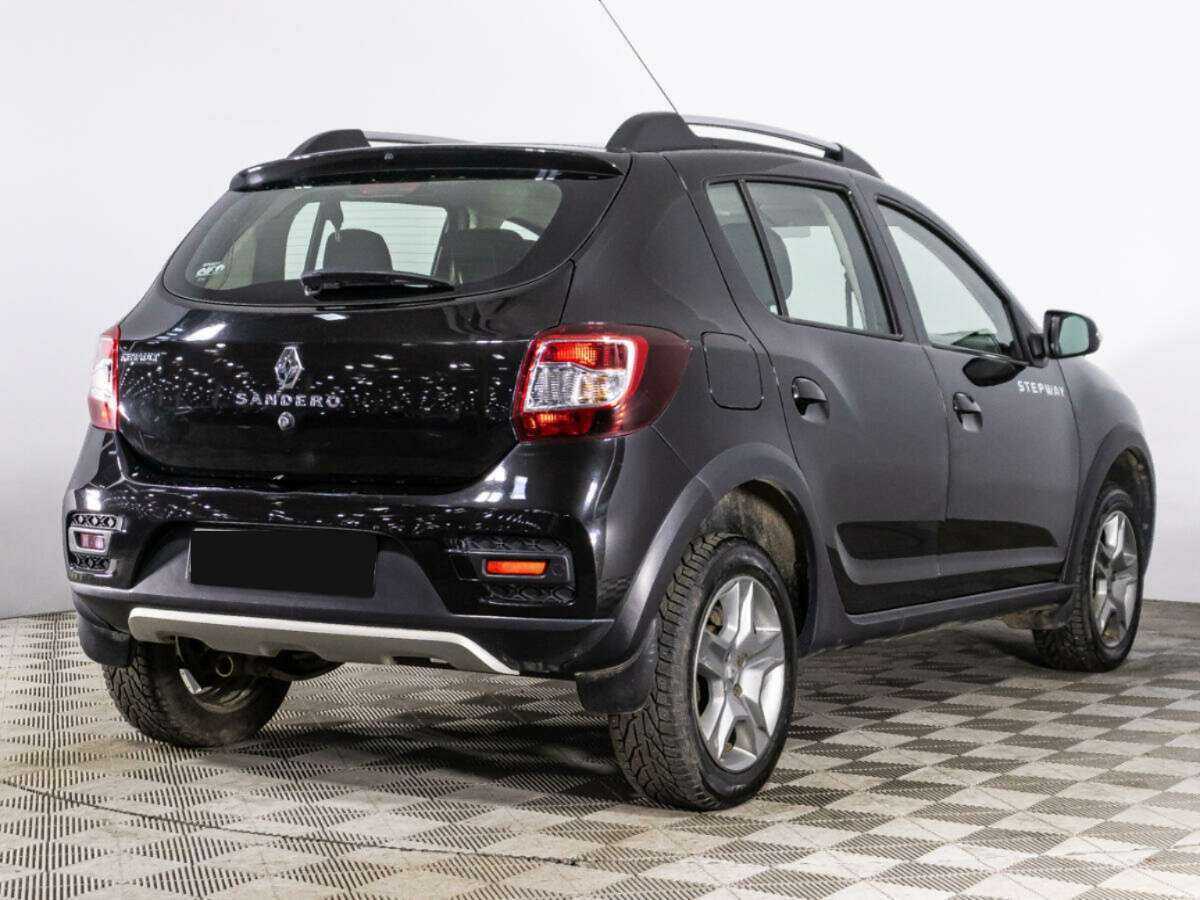 Б/У Рено Сандеро 2018 года. Фото: #4