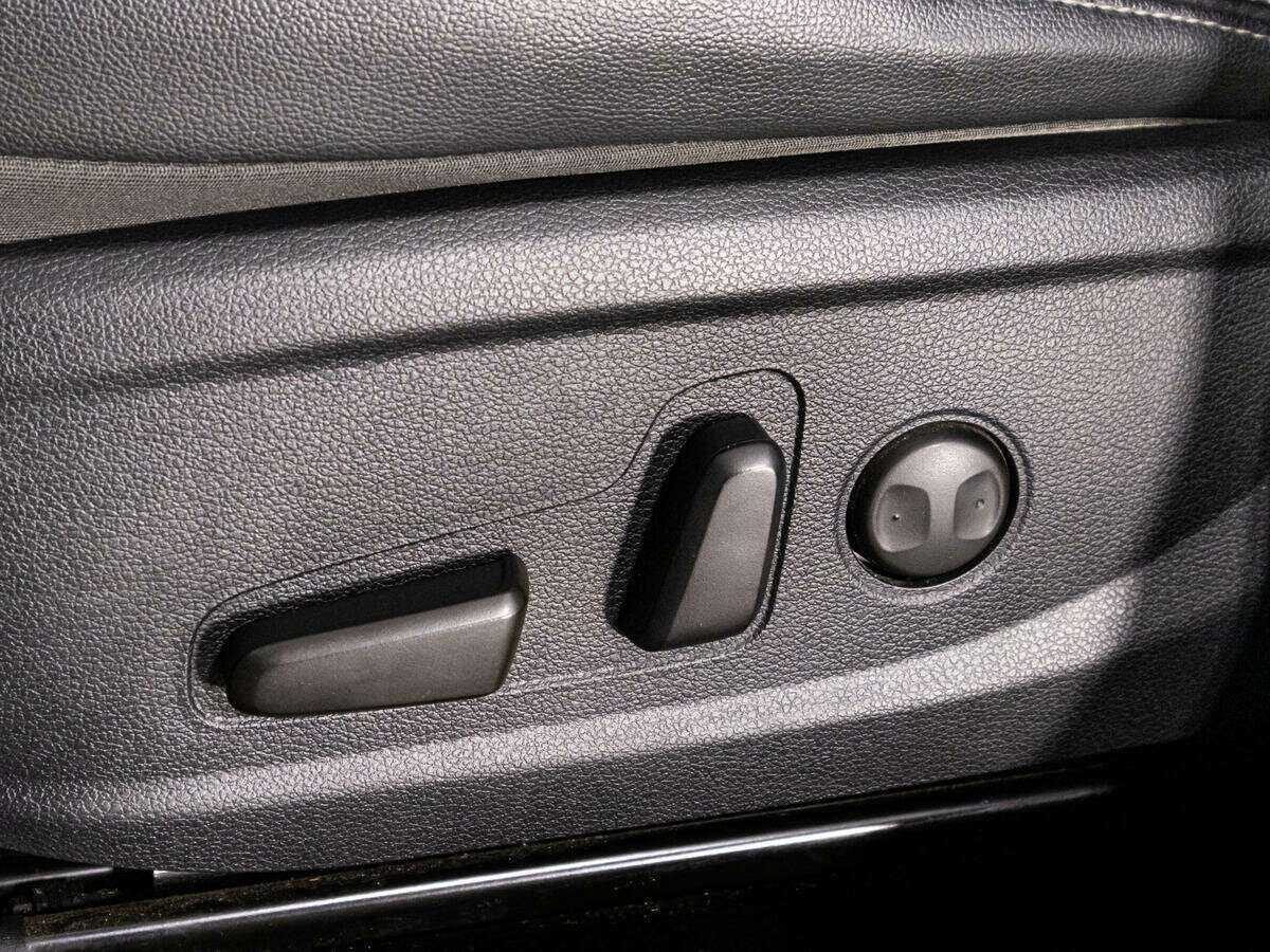 Hyundai Santa Fe 2019 года с пробегом. Фото: #14