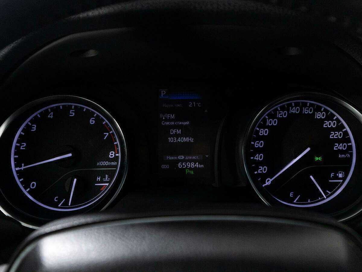 Toyota Camry 2018 года с пробегом. Фото: #11