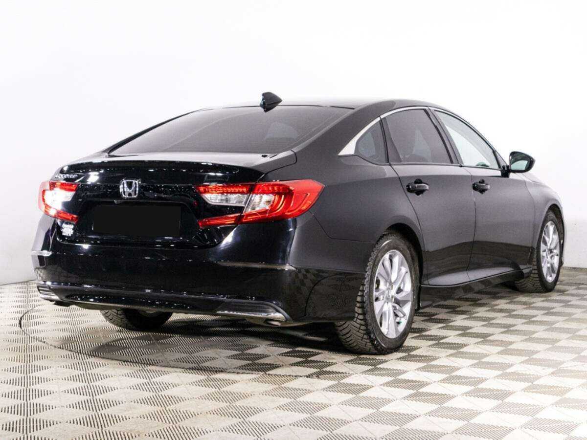 Honda Accord 2018 года с пробегом. Фото: #4