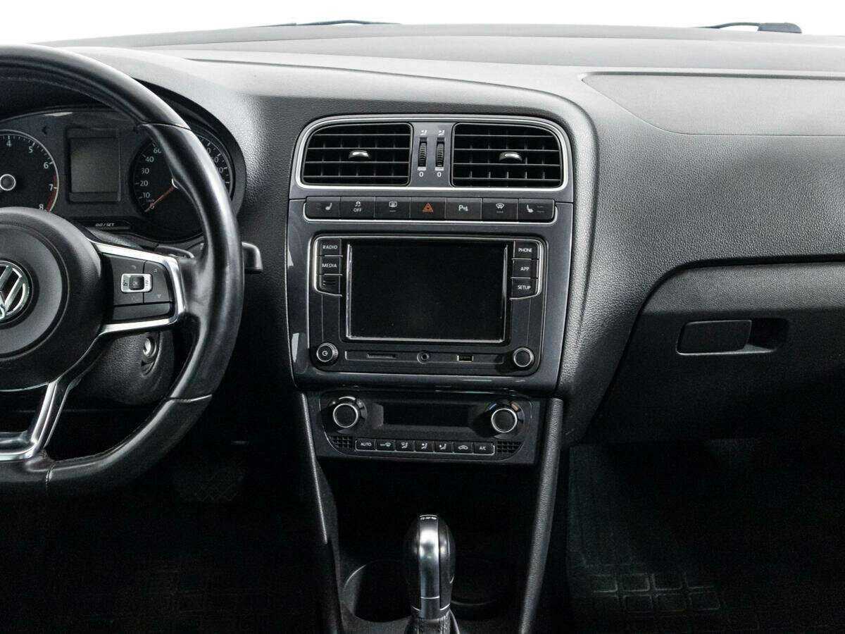 Б/У Фольксваген Поло 2019 года. Фото: #13