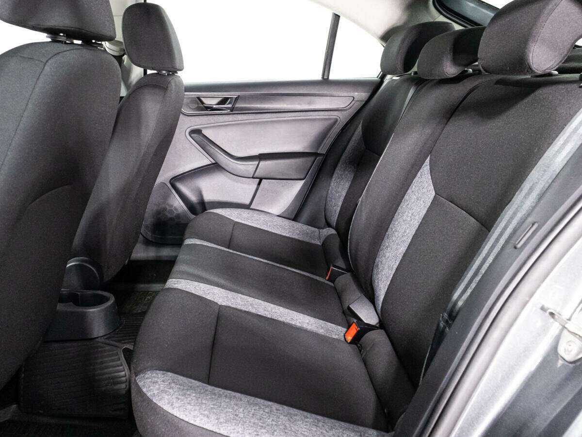 Б/У Шкода Рапид 2021 года. Фото: #9